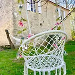 Domaine La Luxe Met Zwembad *