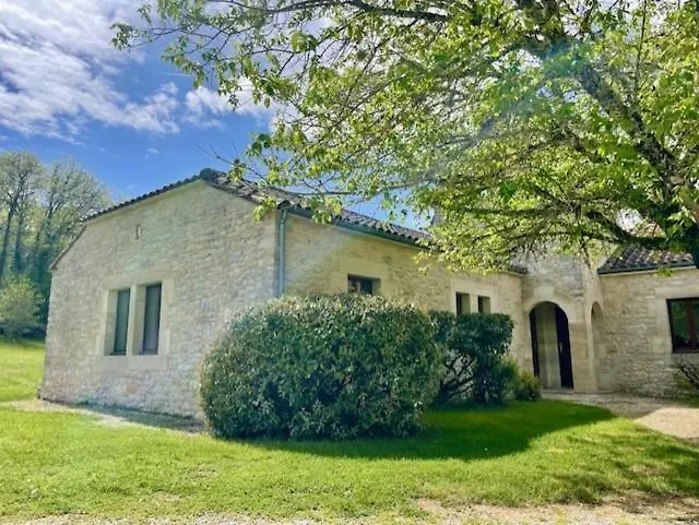 Domaine La Luxe Met Zwembad * Degagnac