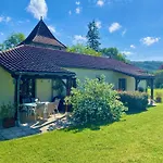 Domaine La Luxe Met Zwembad Vakantiehuis *