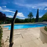 Domaine La Luxe Met Zwembad