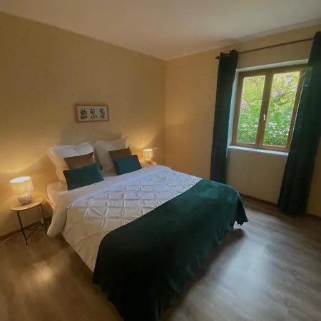 Domaine La Luxe Met Zwembad Prázdninový dům Dégagnac
