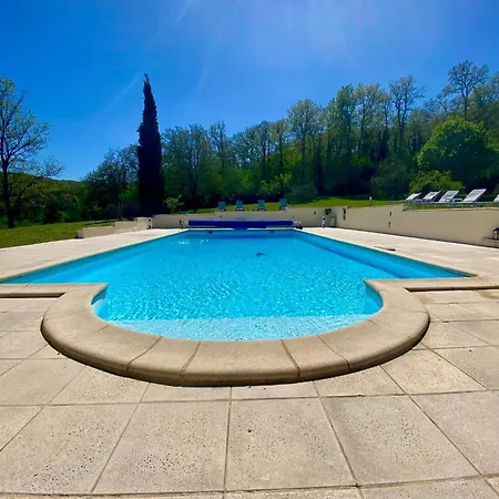 Domaine La Luxe Met Zwembad *