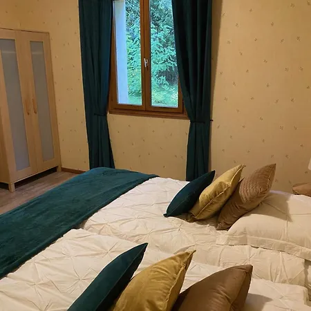 Domaine La Luxe Met Zwembad Ferienhaus *