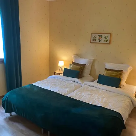 Prázdninový dům Domaine La Luxe Met Zwembad Dégagnac