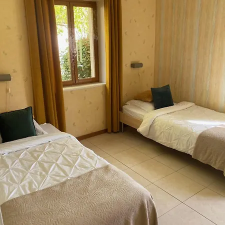 Domaine La Luxe Met Zwembad *
