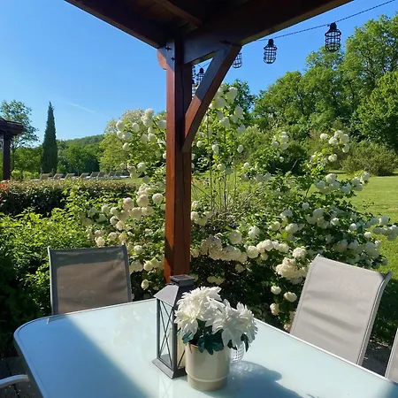 Ferienhaus Domaine La Luxe Met Zwembad