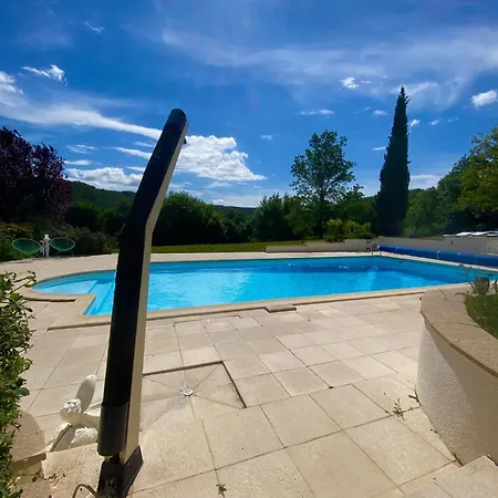 Domaine La Luxe Met Zwembad