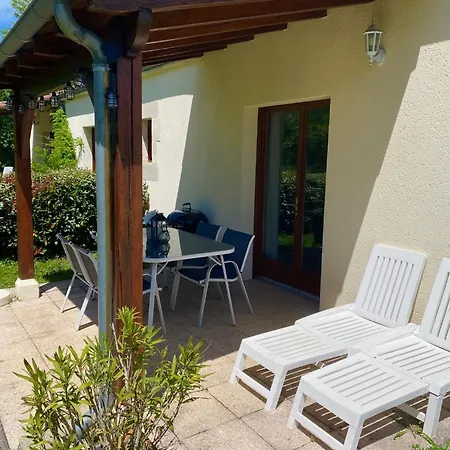 Domaine La Luxe Met Zwembad