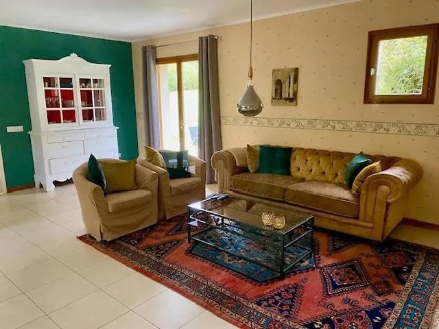 Prázdninový dům Domaine La Luxe Met Zwembad Dégagnac