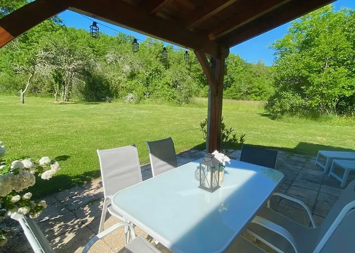 Domaine La Luxe Met Zwembad Prázdninový dům Dégagnac