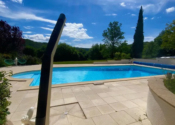 Domaine La Luxe Met Zwembad