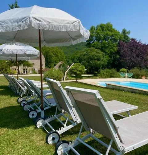 Domaine La Luxe Met Zwembad Prázdninový dům Dégagnac